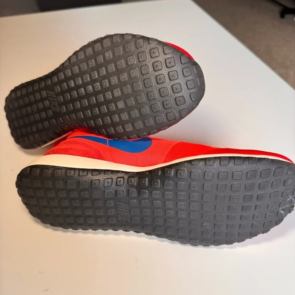 Nike Elite Shinsen Team Orange and Royal Blue Running Shoes Women’s size 7.5
